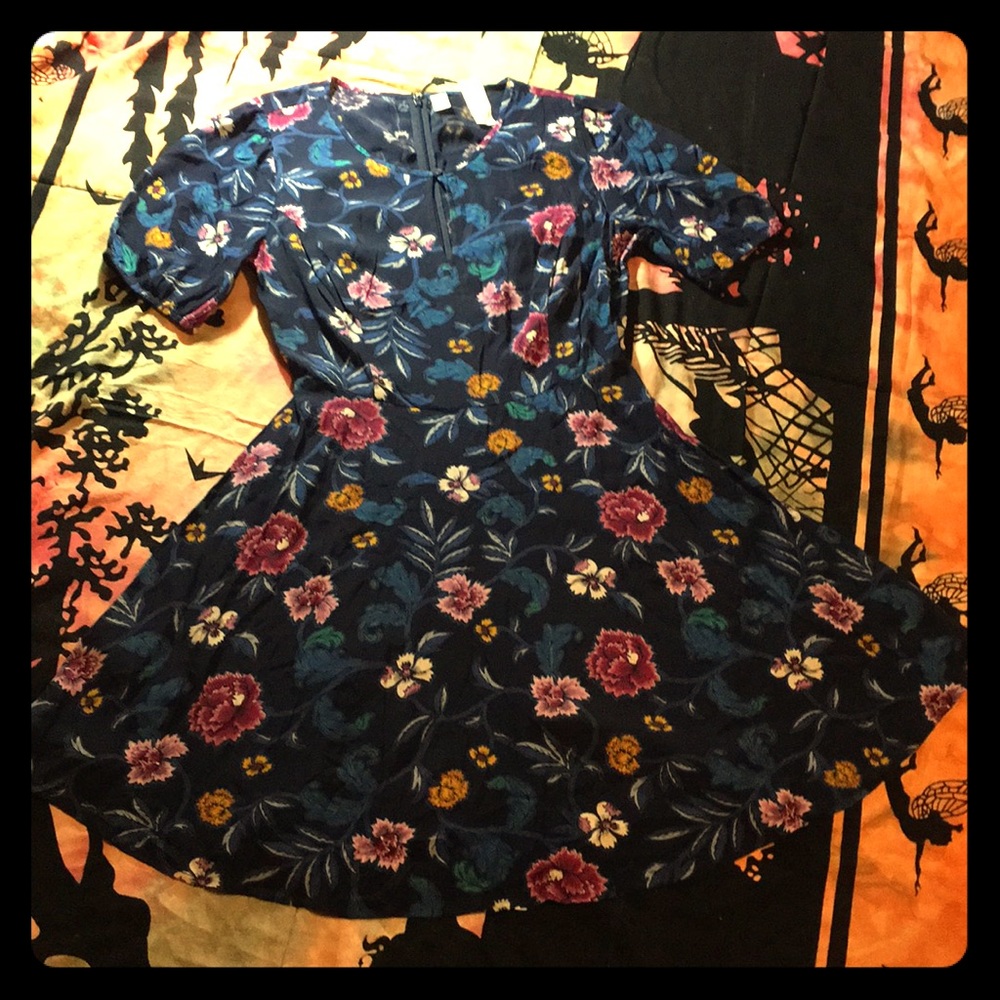 Old Navy Navy blue flowers dress medium